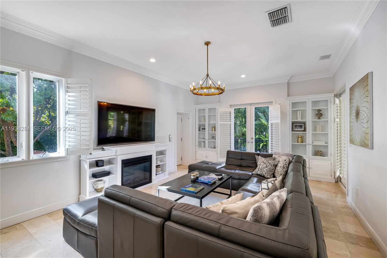 8000 Los Pinos Blvd Coral Gables, FL 33143