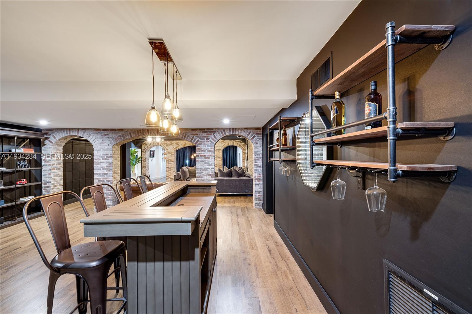 8000 Los Pinos Blvd Coral Gables, FL 33143