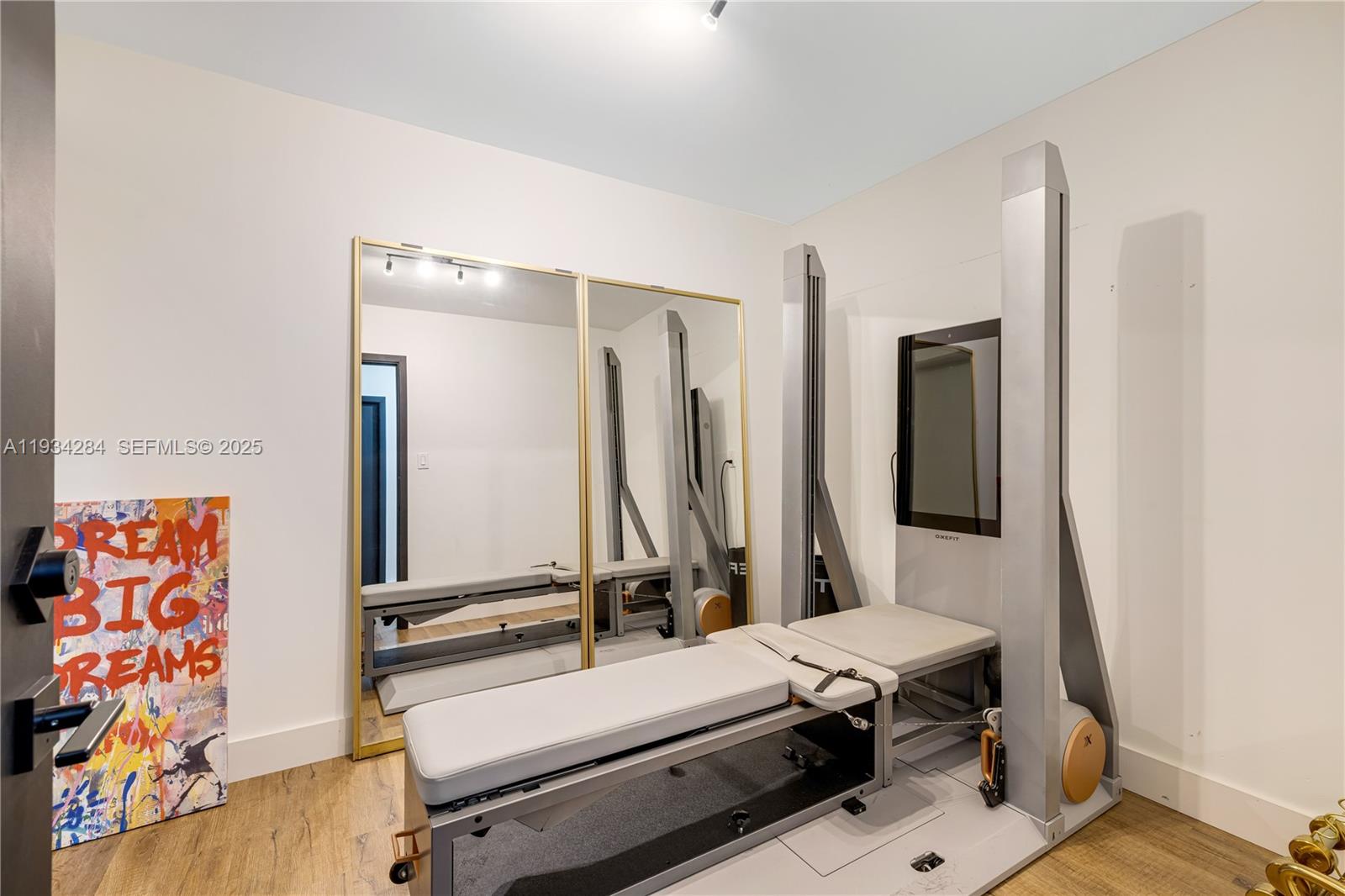 8000 Los Pinos Blvd Coral Gables, FL 33143