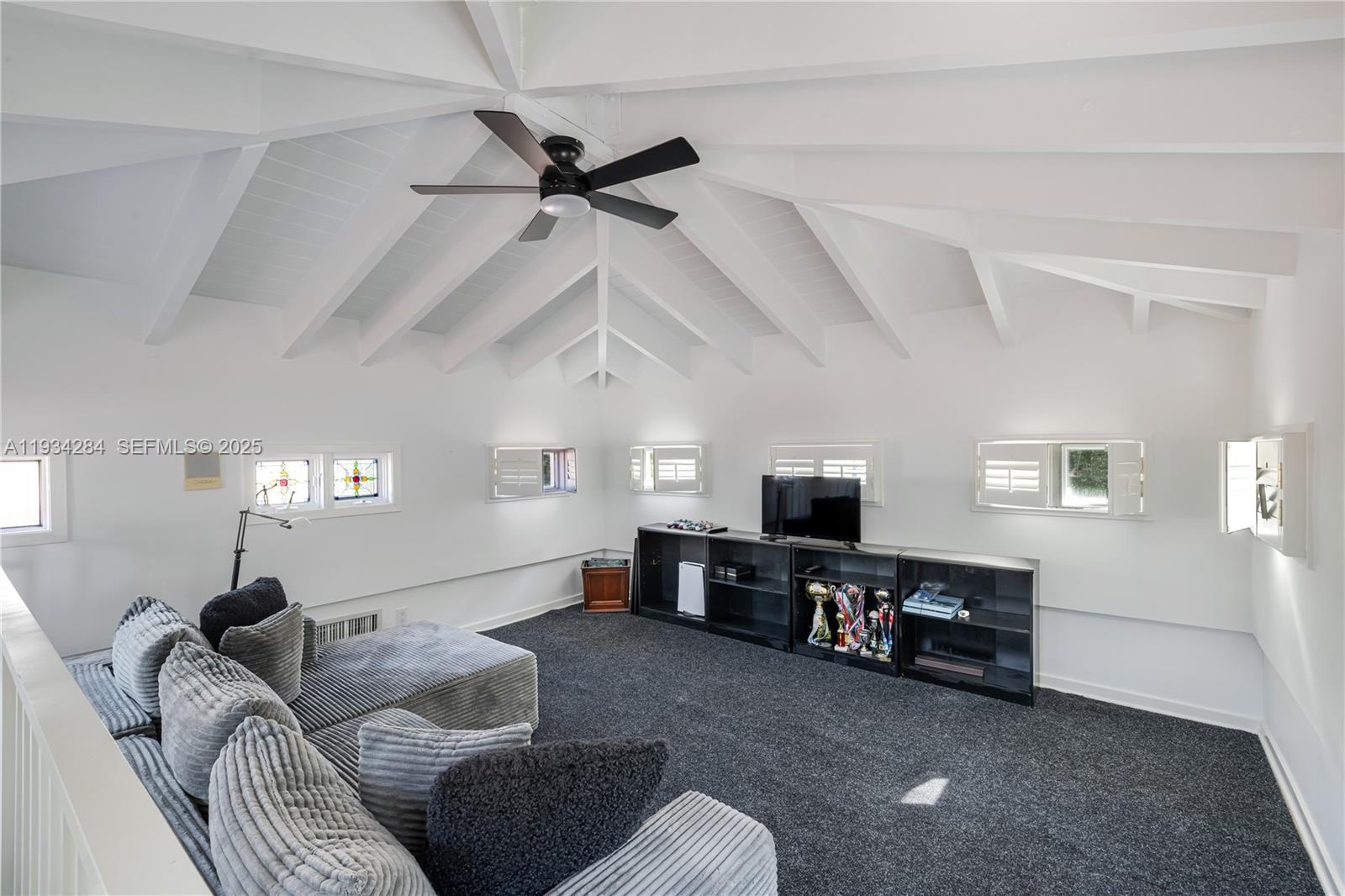 8000 Los Pinos Blvd Coral Gables, FL 33143