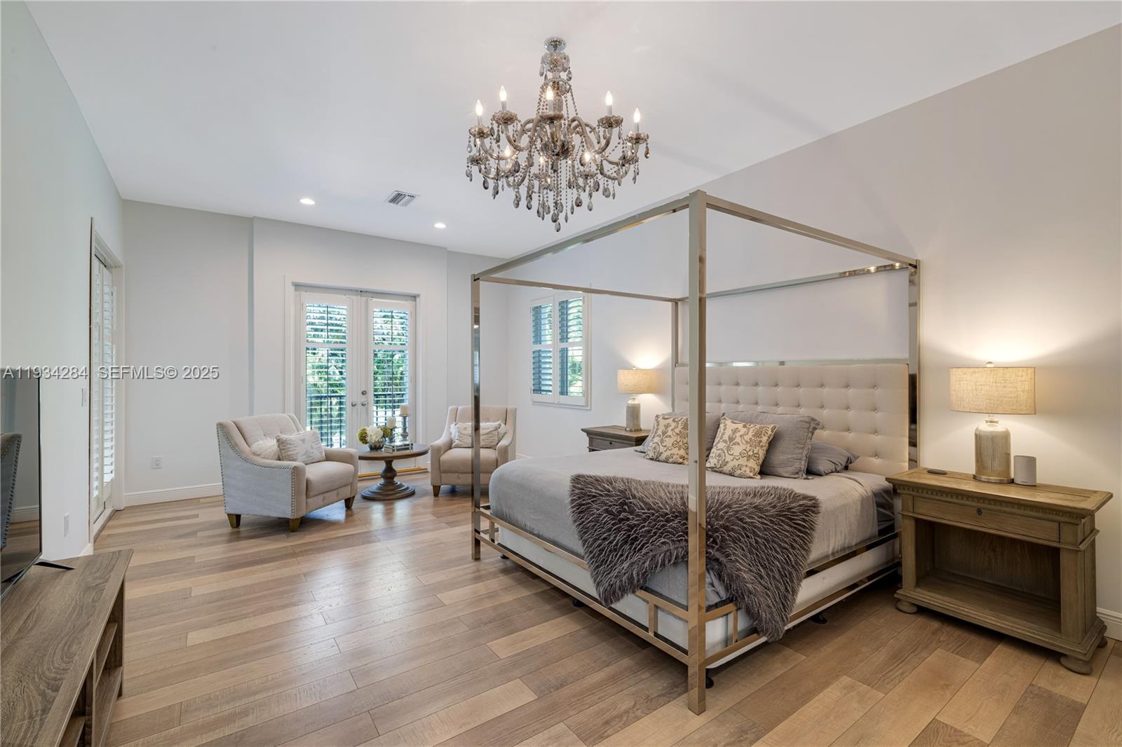 8000 Los Pinos Blvd Coral Gables, FL 33143