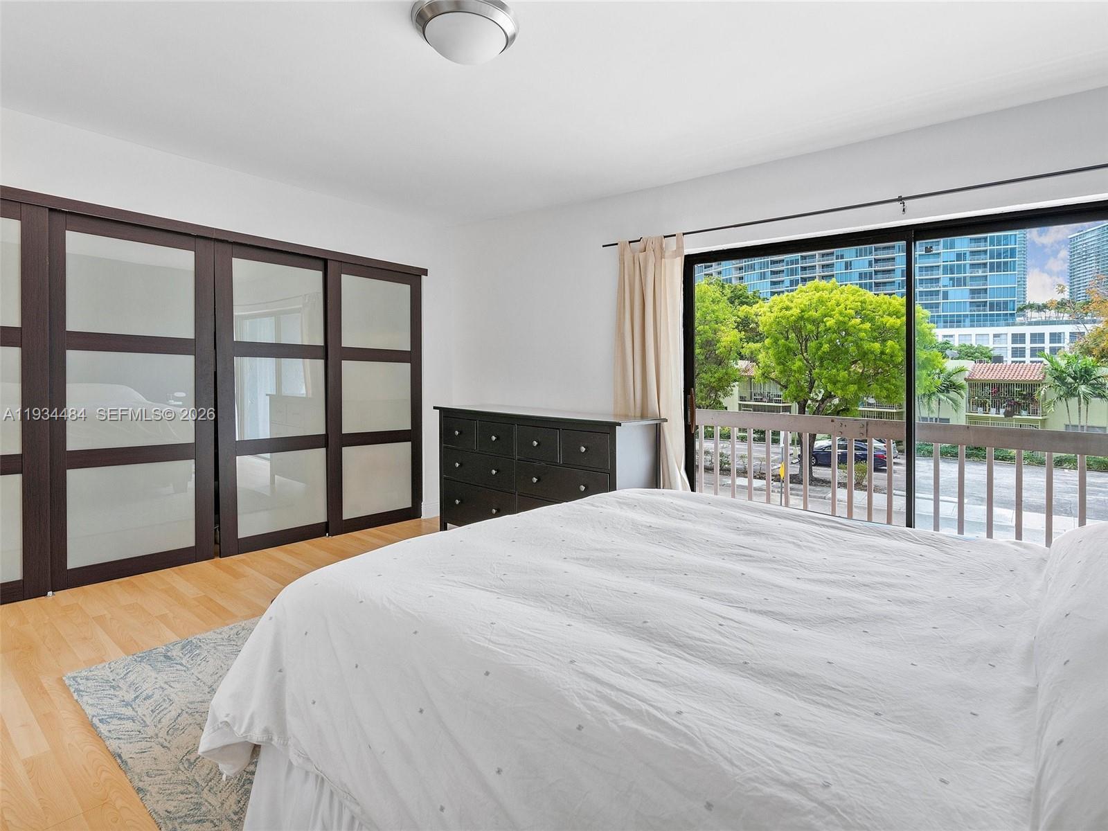 515 NE 38th St #10 Miami, FL 33137