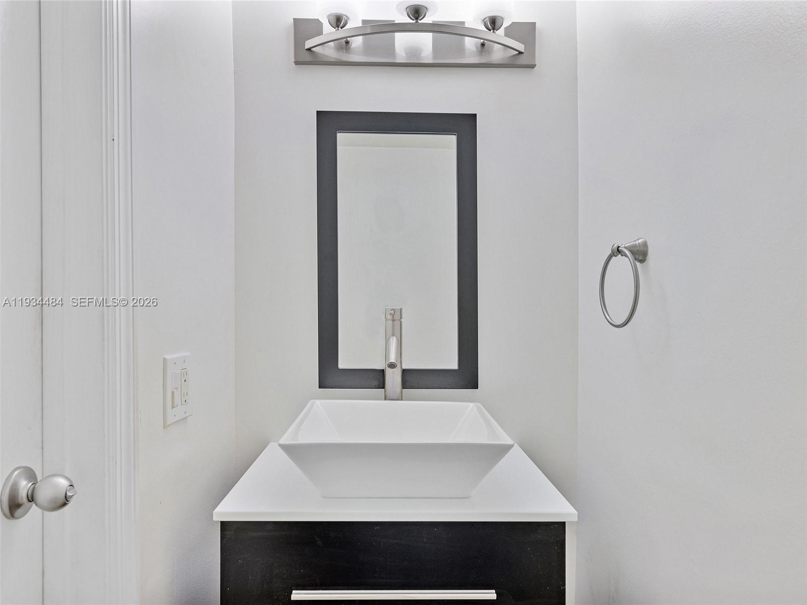 515 NE 38th St #10 Miami, FL 33137