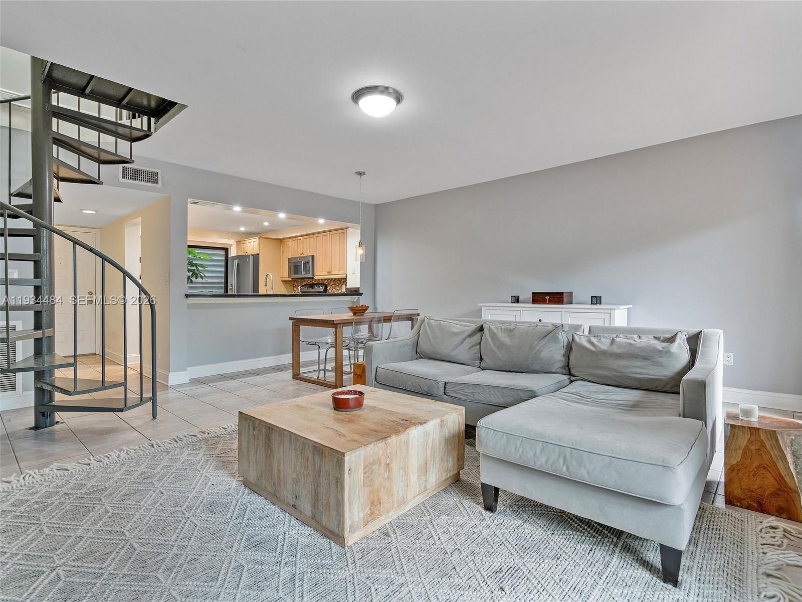 515 NE 38th St #10 Miami, FL 33137