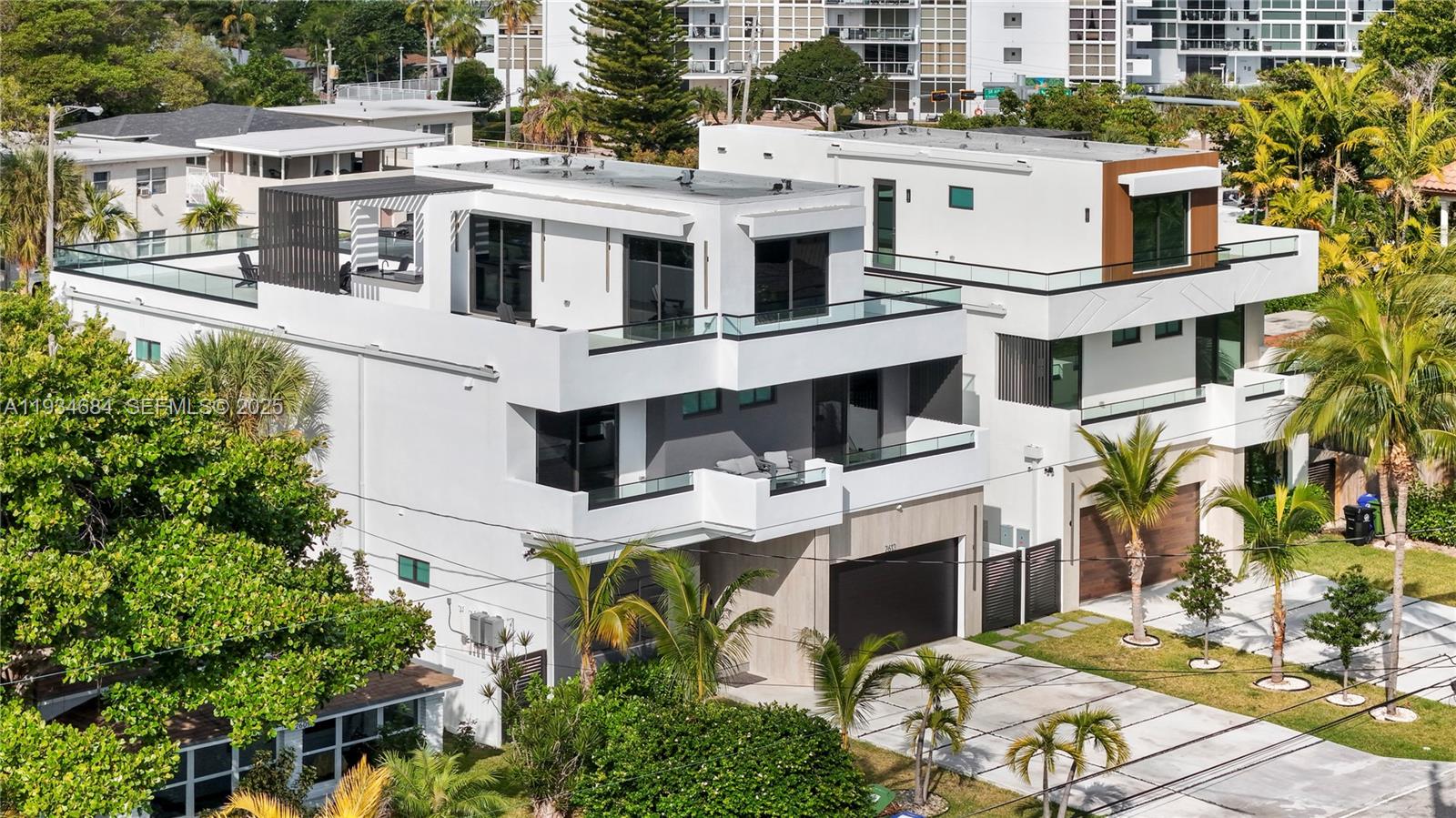 2613 Center Ave Fort Lauderdale, FL 33308