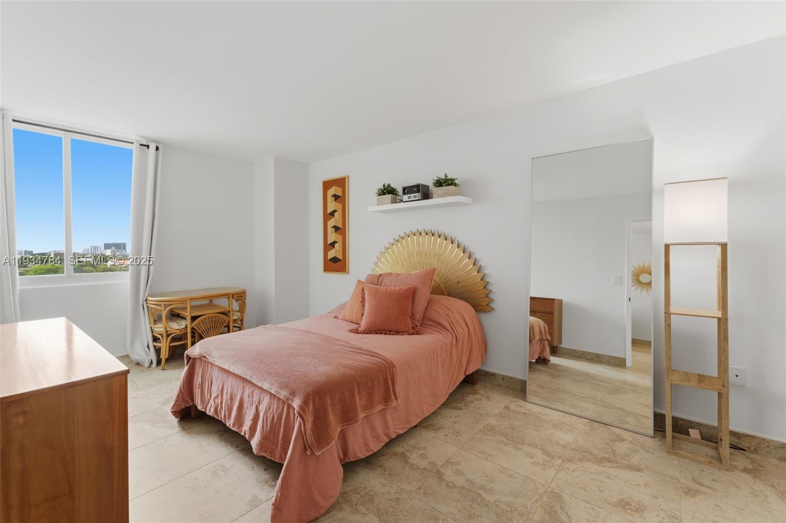 image Madison Downtown Condo8