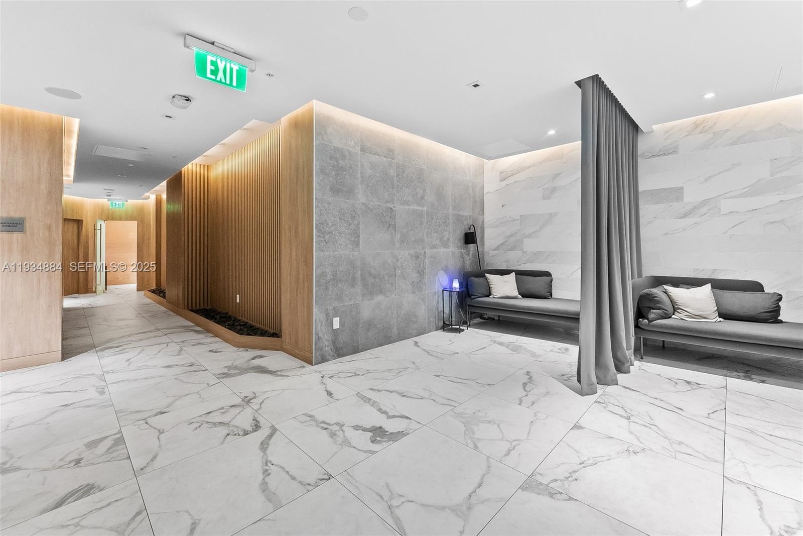 90 SW 3rd St #1410 Miami, FL 33130