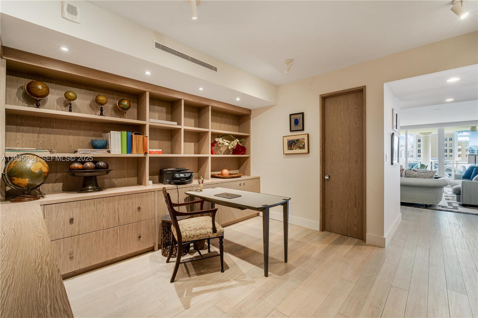 430 Grand Bay Dr #1204 Key Biscayne, FL 33149