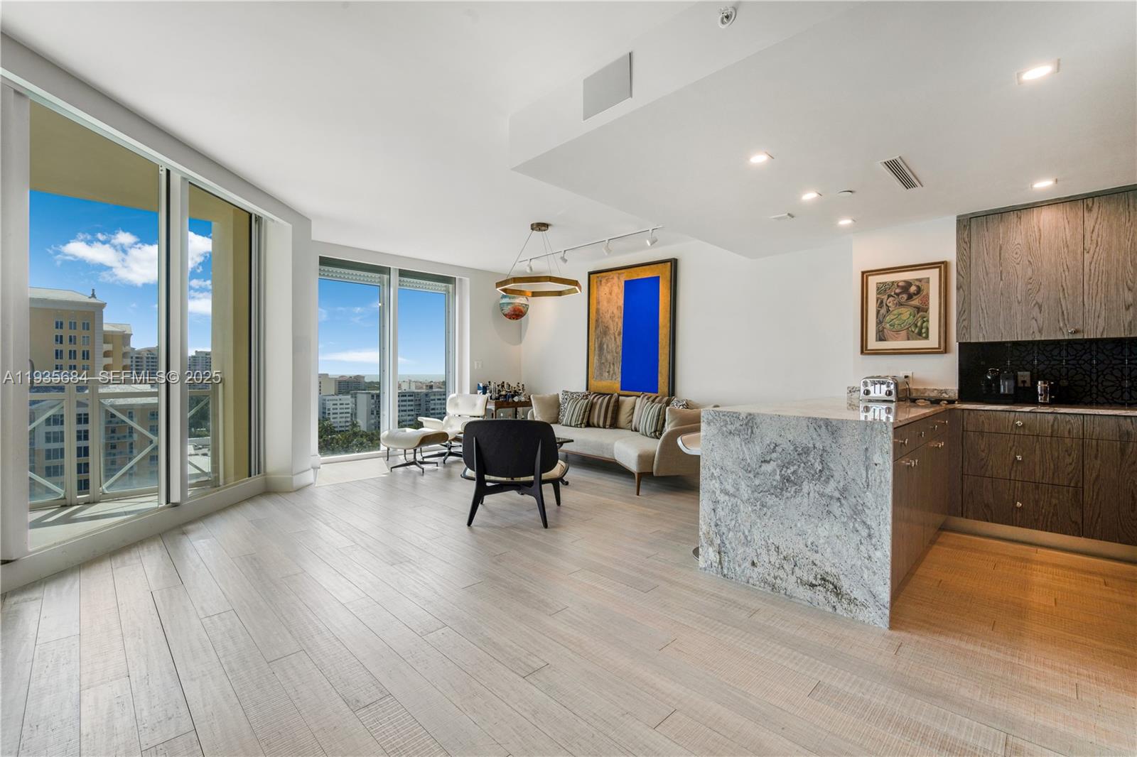 430 Grand Bay Dr #1204 Key Biscayne, FL 33149