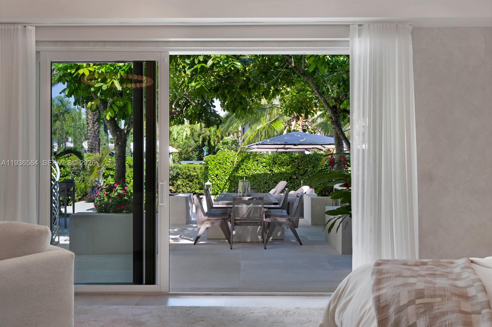 761 Buttonwood Ln Miami, FL 33137