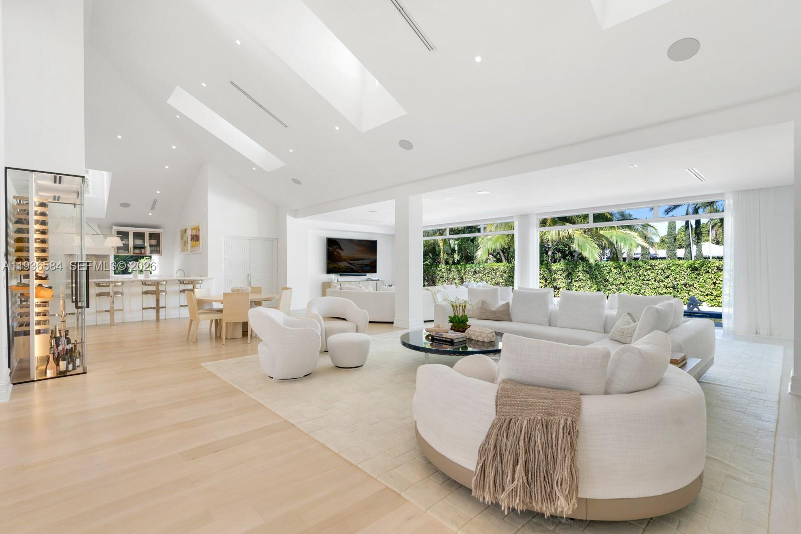 761 Buttonwood Ln Miami, FL 33137