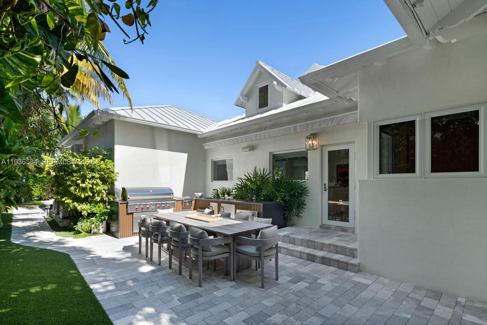 761 Buttonwood Ln Miami, FL 33137