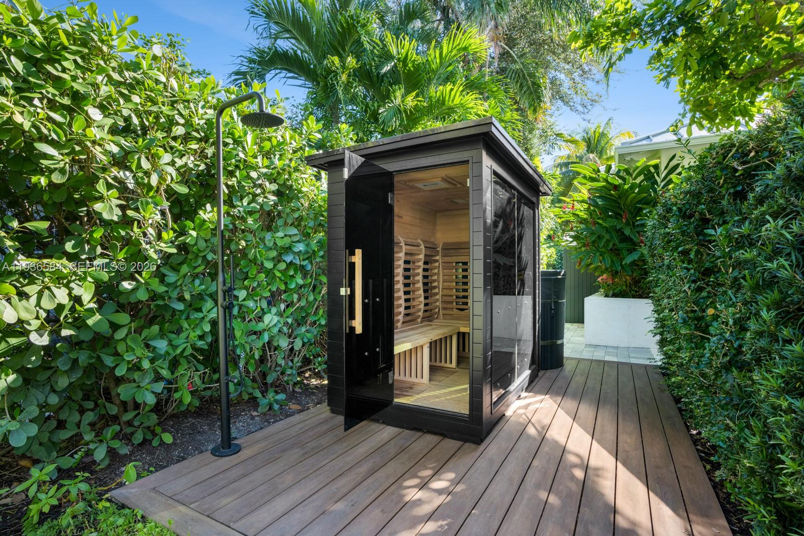 761 Buttonwood Ln Miami, FL 33137