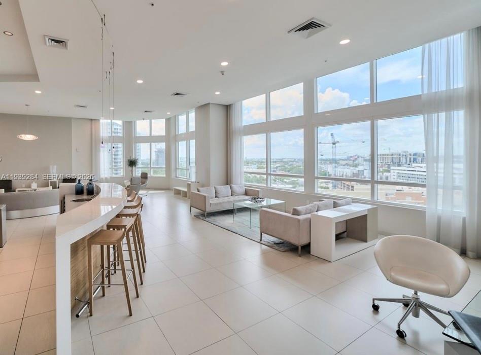 image Quantum on the Bay16