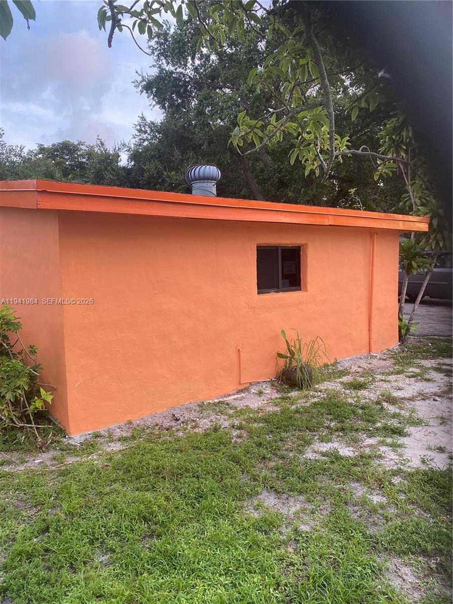 3300 SW 40th Ave West Park, FL 33023