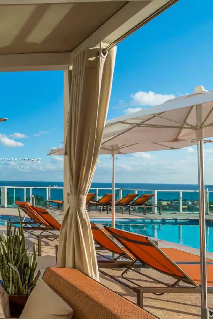 2889 Mcfarlane Rd #1614 Miami, FL 33133