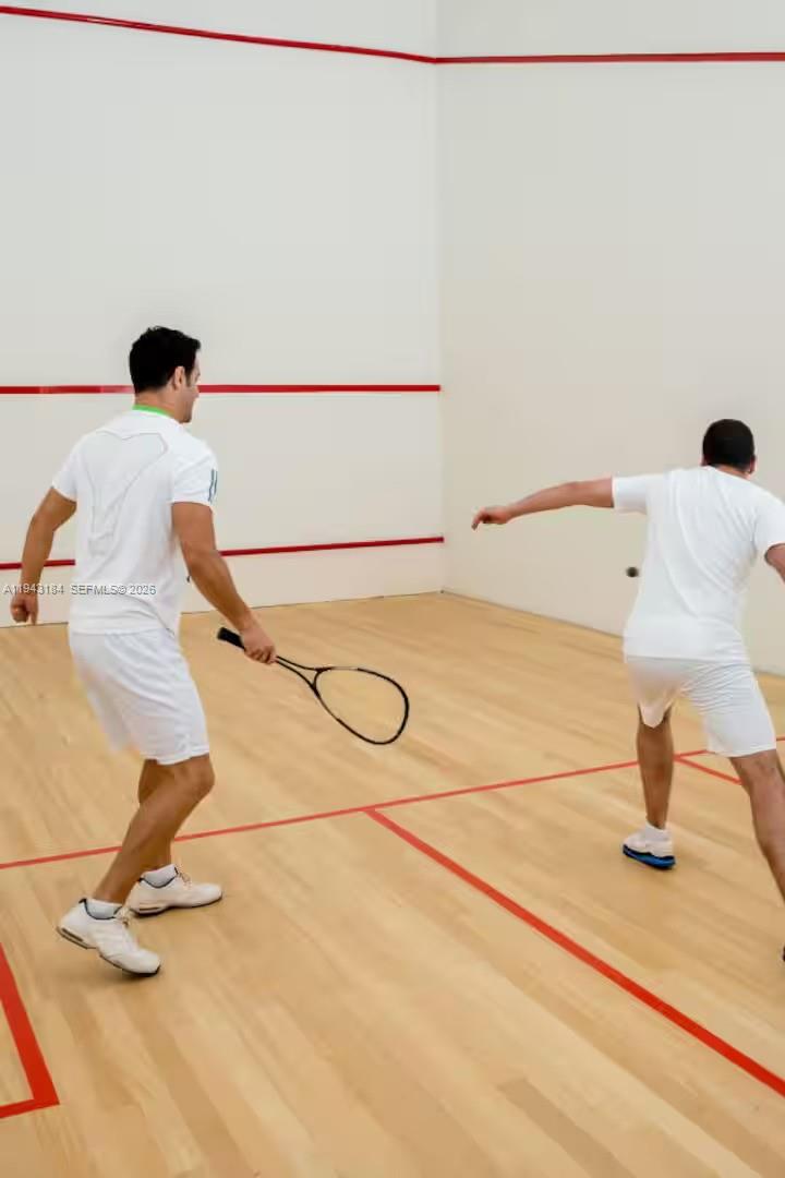 2889 Mcfarlane Rd #1614 Miami, FL 33133