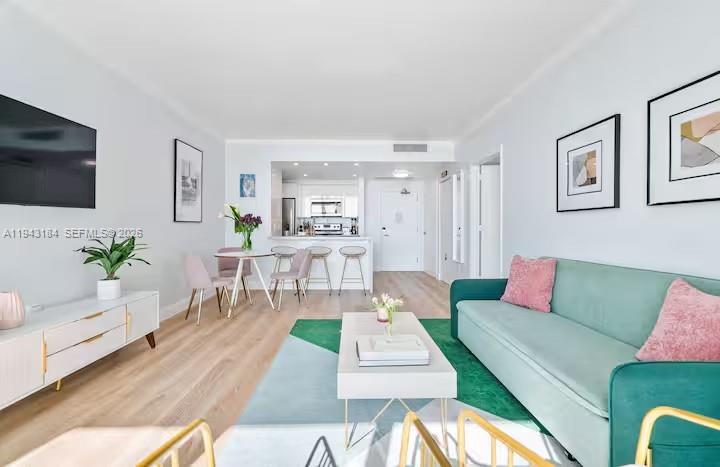 2889 Mcfarlane Rd #1614 Miami, FL 33133