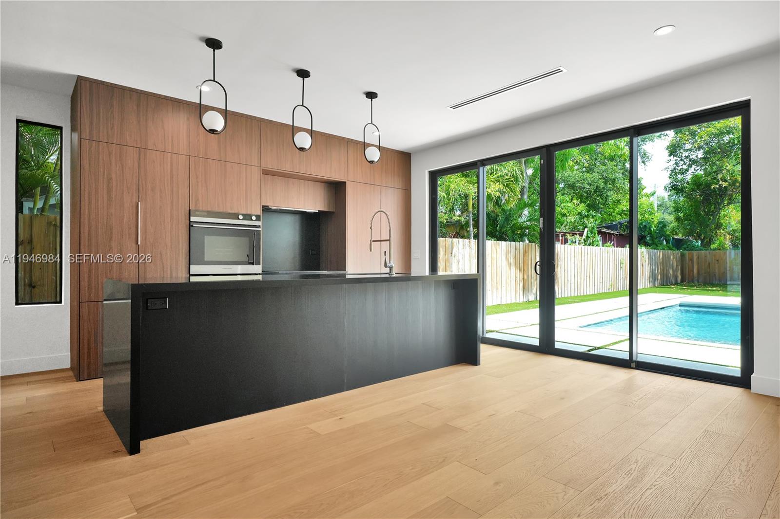 223 NW 51st St Miami, FL 33127