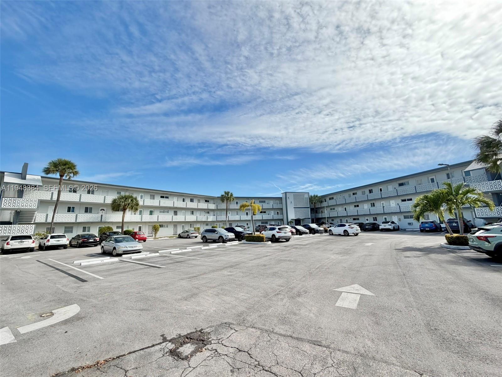 13105 Ixora Ct #116 North Miami, FL 33181