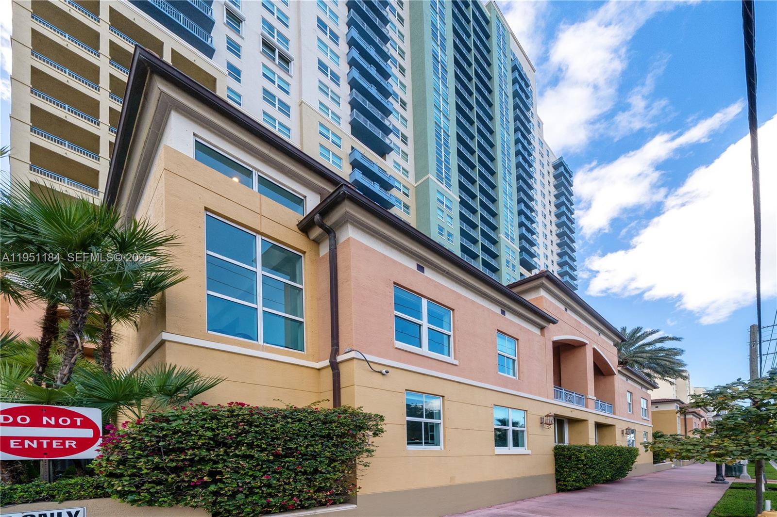 90 Alton Rd #TH-1 Miami Beach, FL 33139