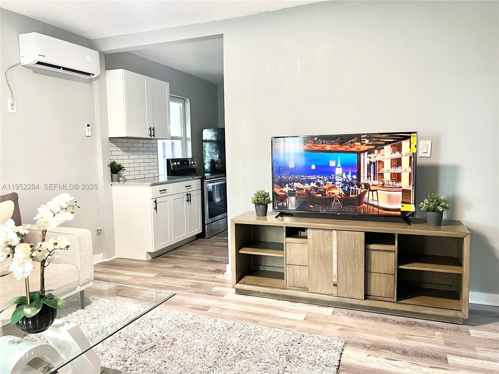 436 NW 15th Ave Fort Lauderdale, FL 33311