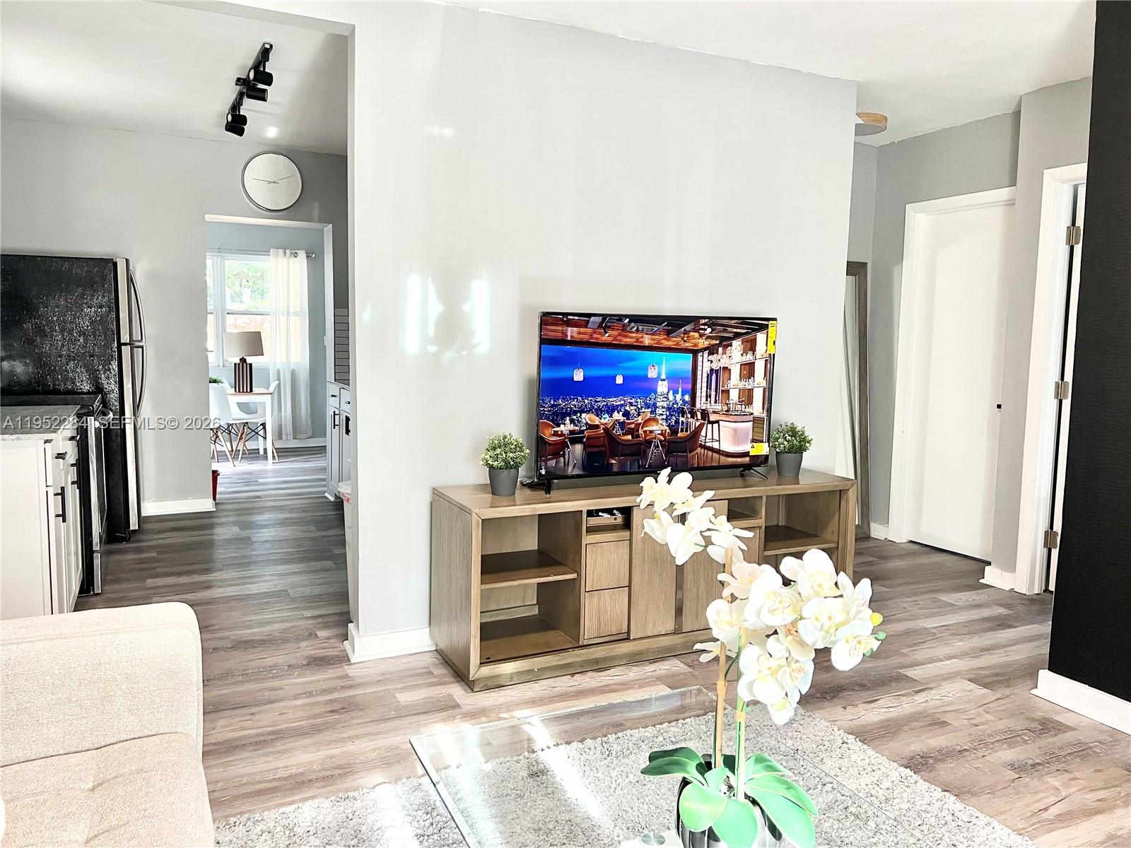 436 NW 15th Ave Fort Lauderdale, FL 33311