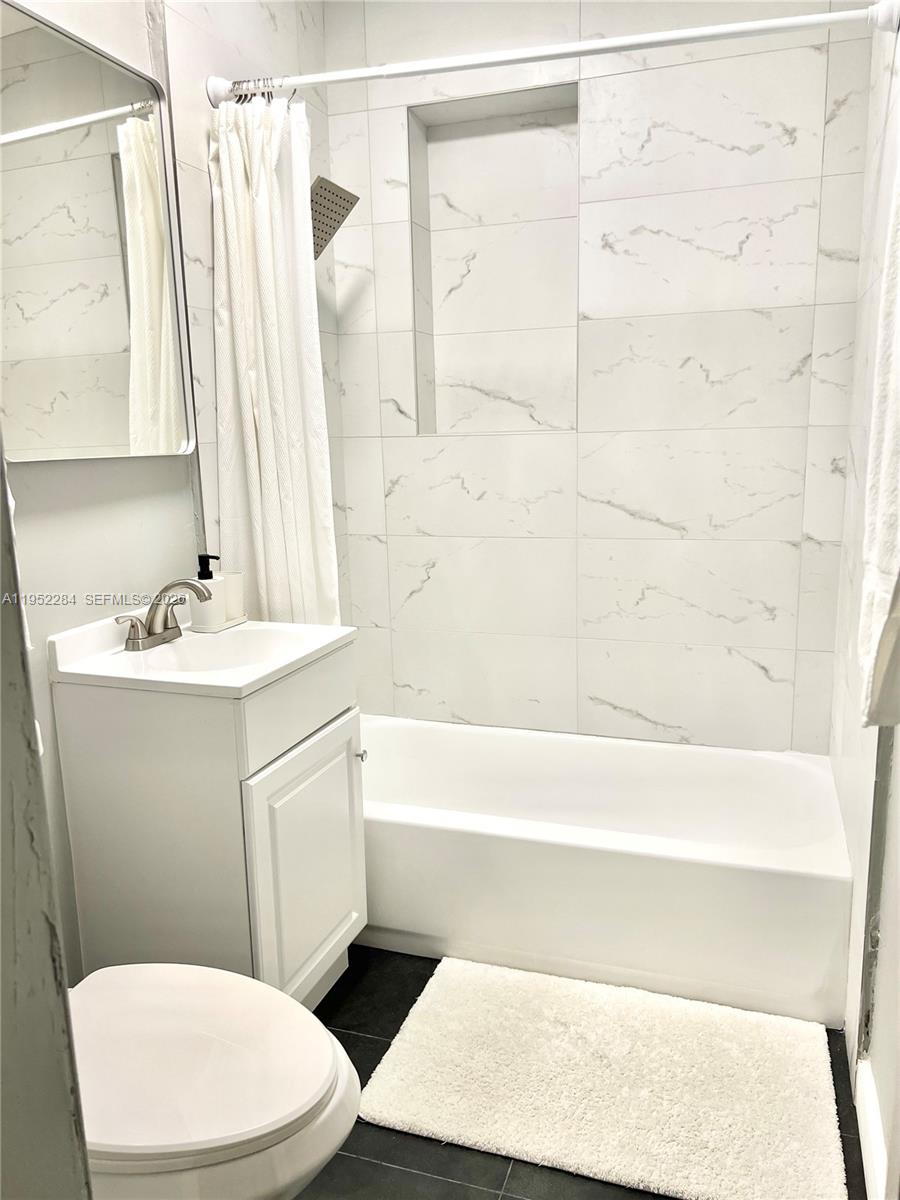 436 NW 15th Ave Fort Lauderdale, FL 33311