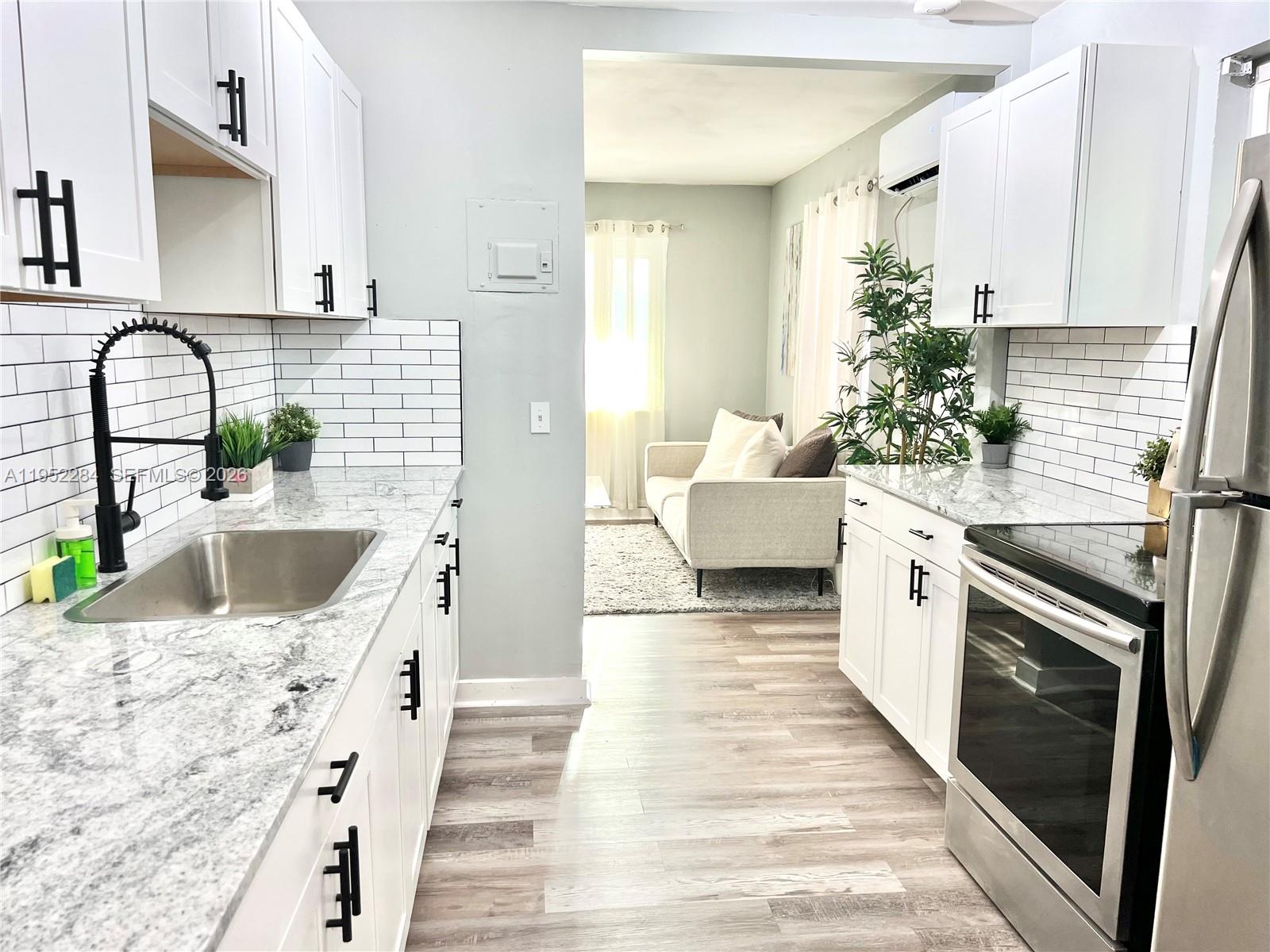 436 NW 15th Ave Fort Lauderdale, FL 33311