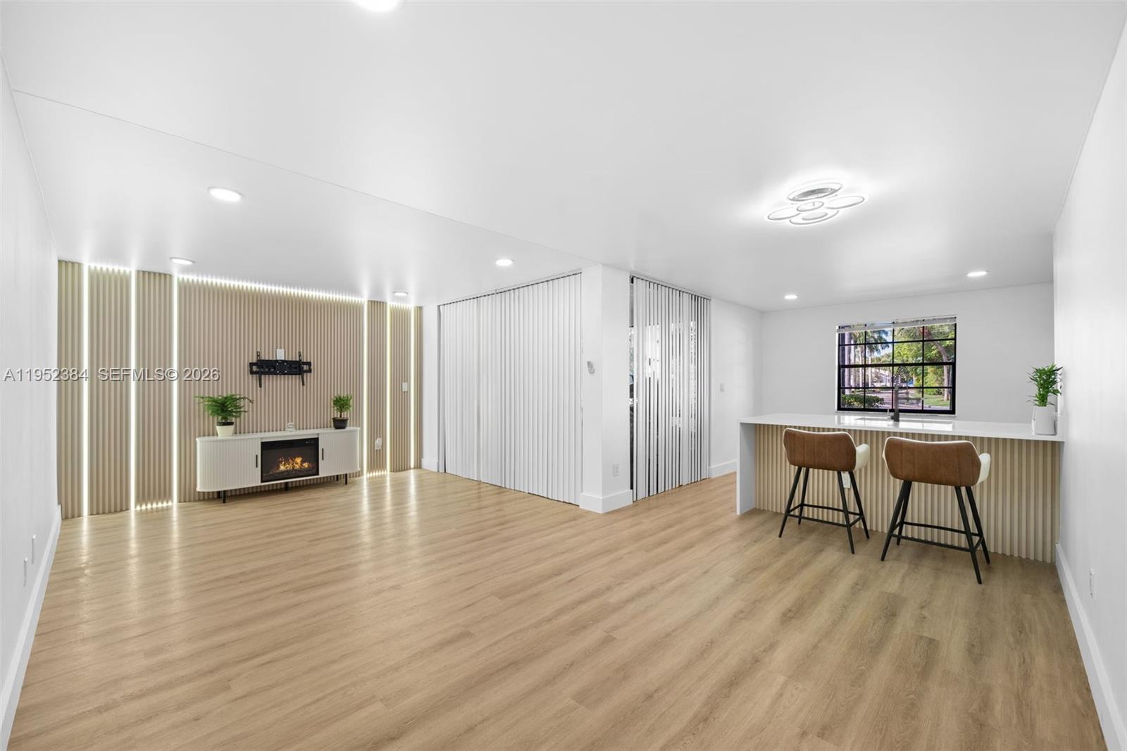 3545 Magellan Cir #351-5