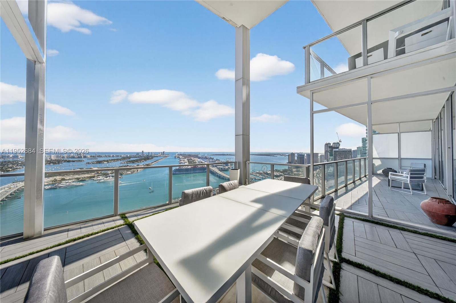 1100 Biscayne Blvd #5306 Miami, FL 33132