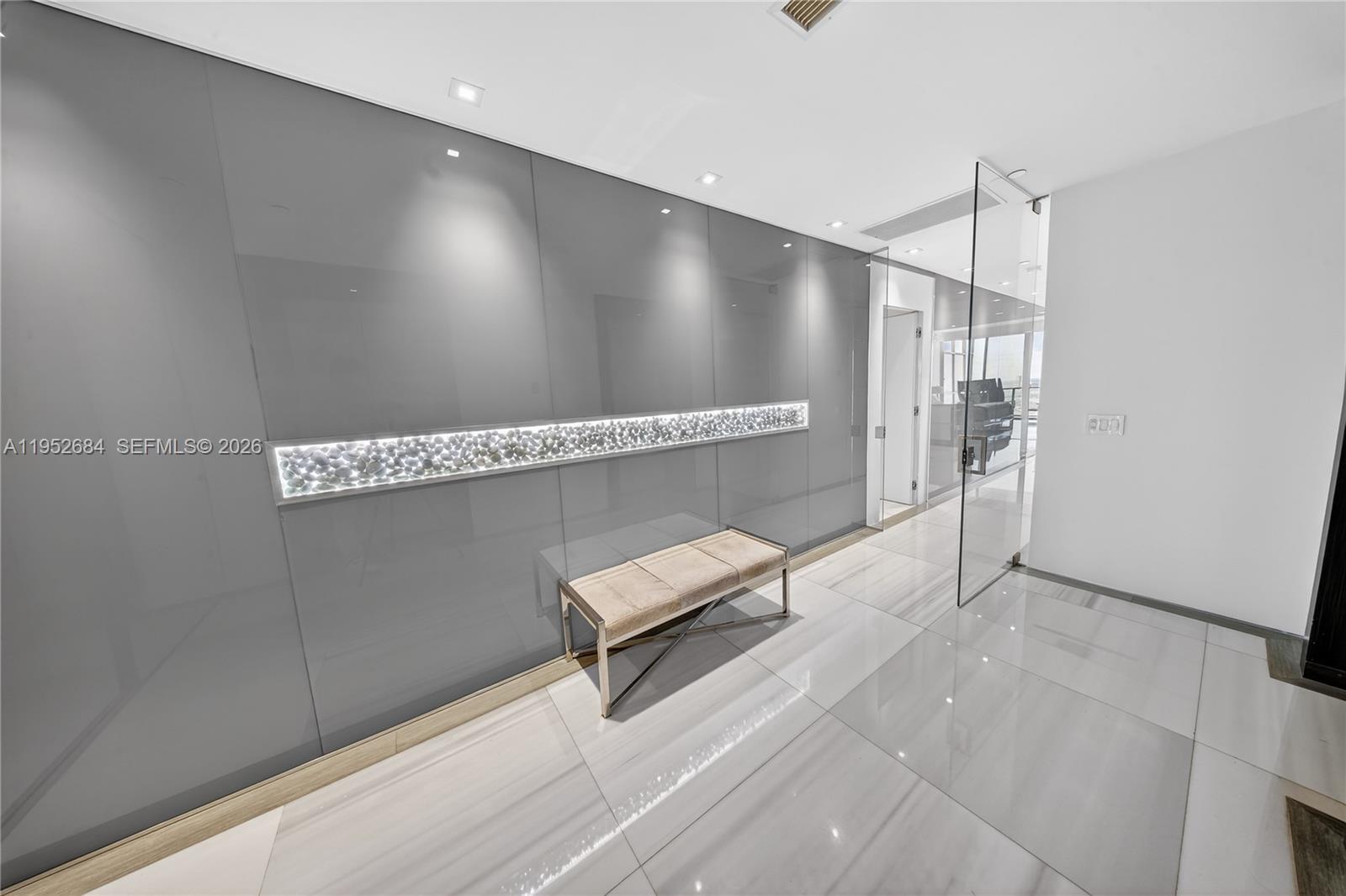 1100 Biscayne Blvd #5306 Miami, FL 33132