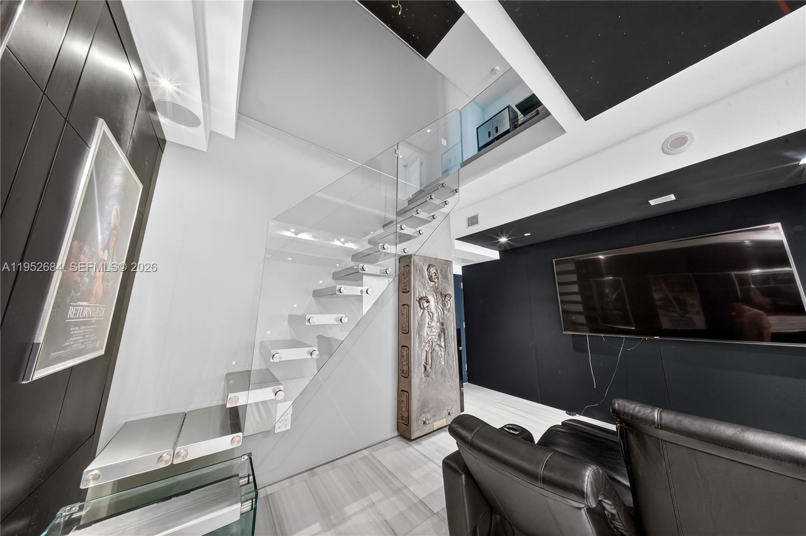 1100 Biscayne Blvd #5306 Miami, FL 33132