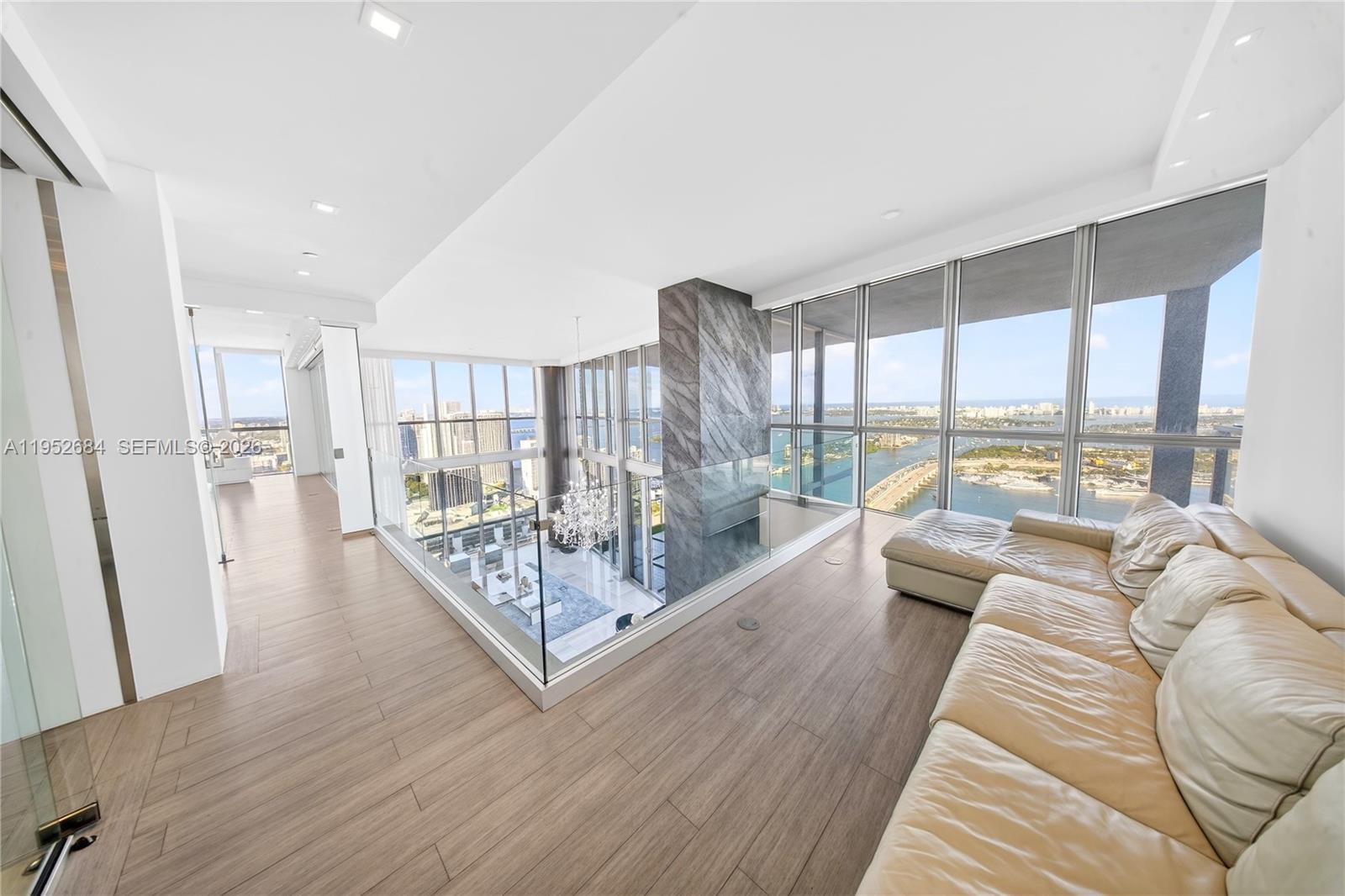 1100 Biscayne Blvd #5306 Miami, FL 33132