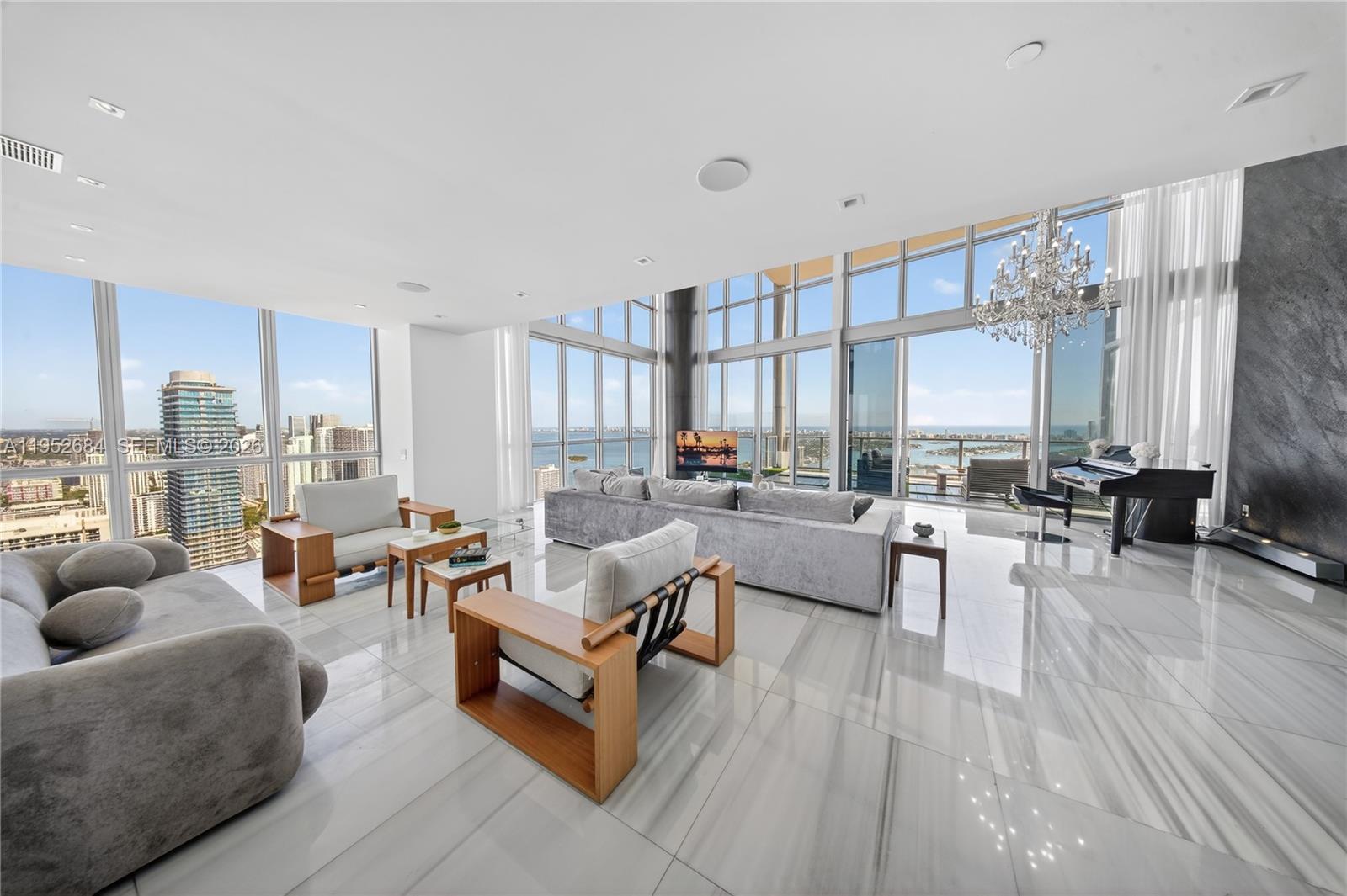 1100 Biscayne Blvd #5306 Miami, FL 33132