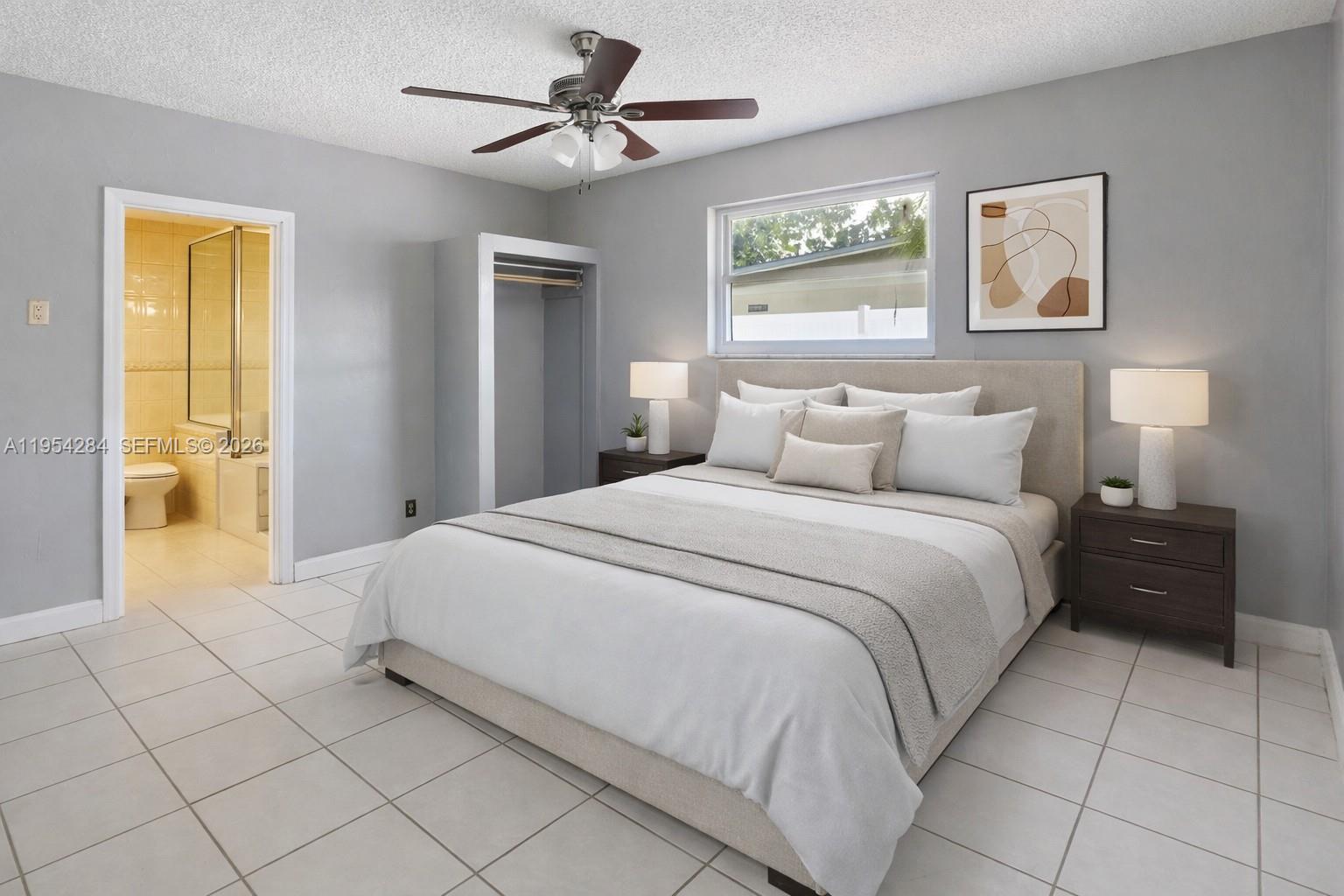 3241 NW 40th St Lauderdale Lakes, FL 33309