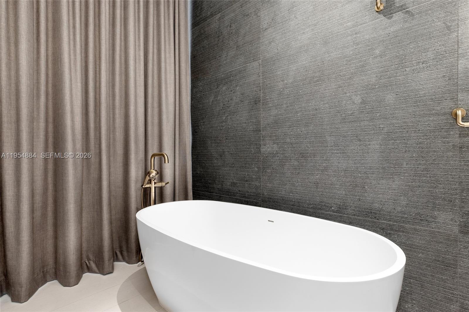 13190 Biscayne Bay Ter North Miami, FL 33181