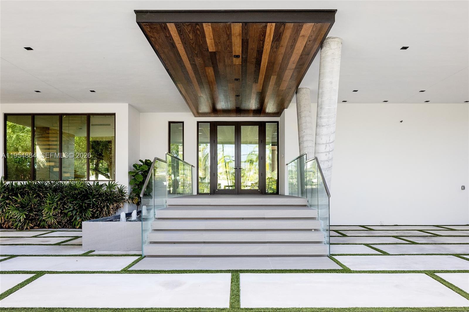 13190 Biscayne Bay Ter North Miami, FL 33181