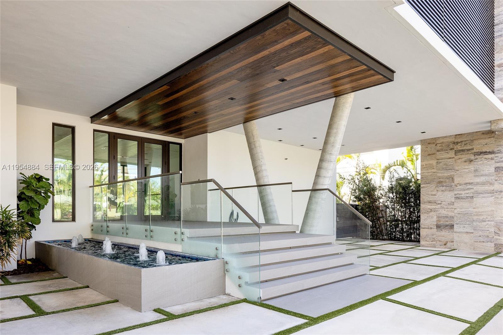 13190 Biscayne Bay Ter North Miami, FL 33181