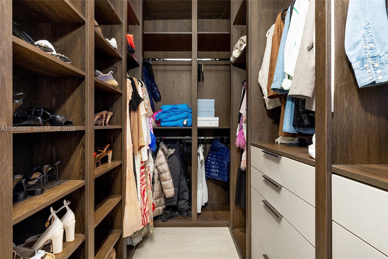 13190 Biscayne Bay Ter North Miami, FL 33181