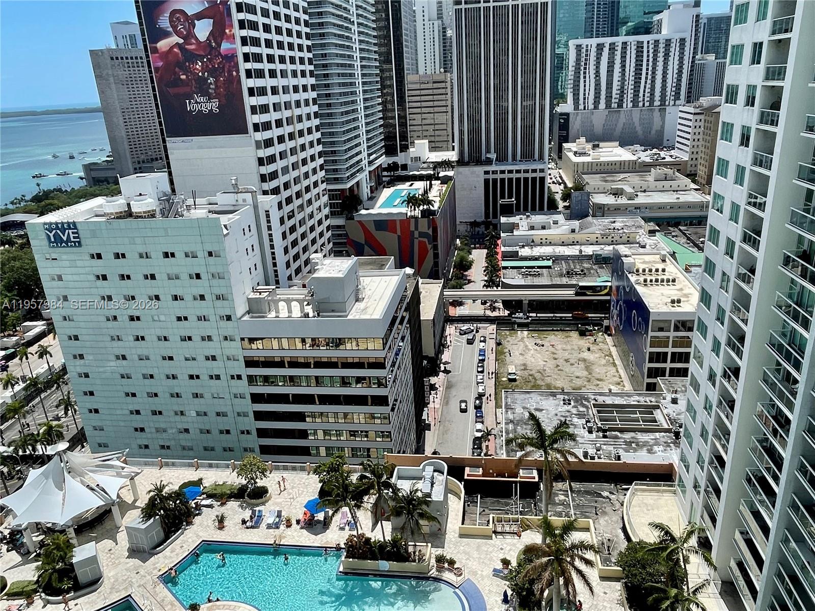 image Vizcayne North35