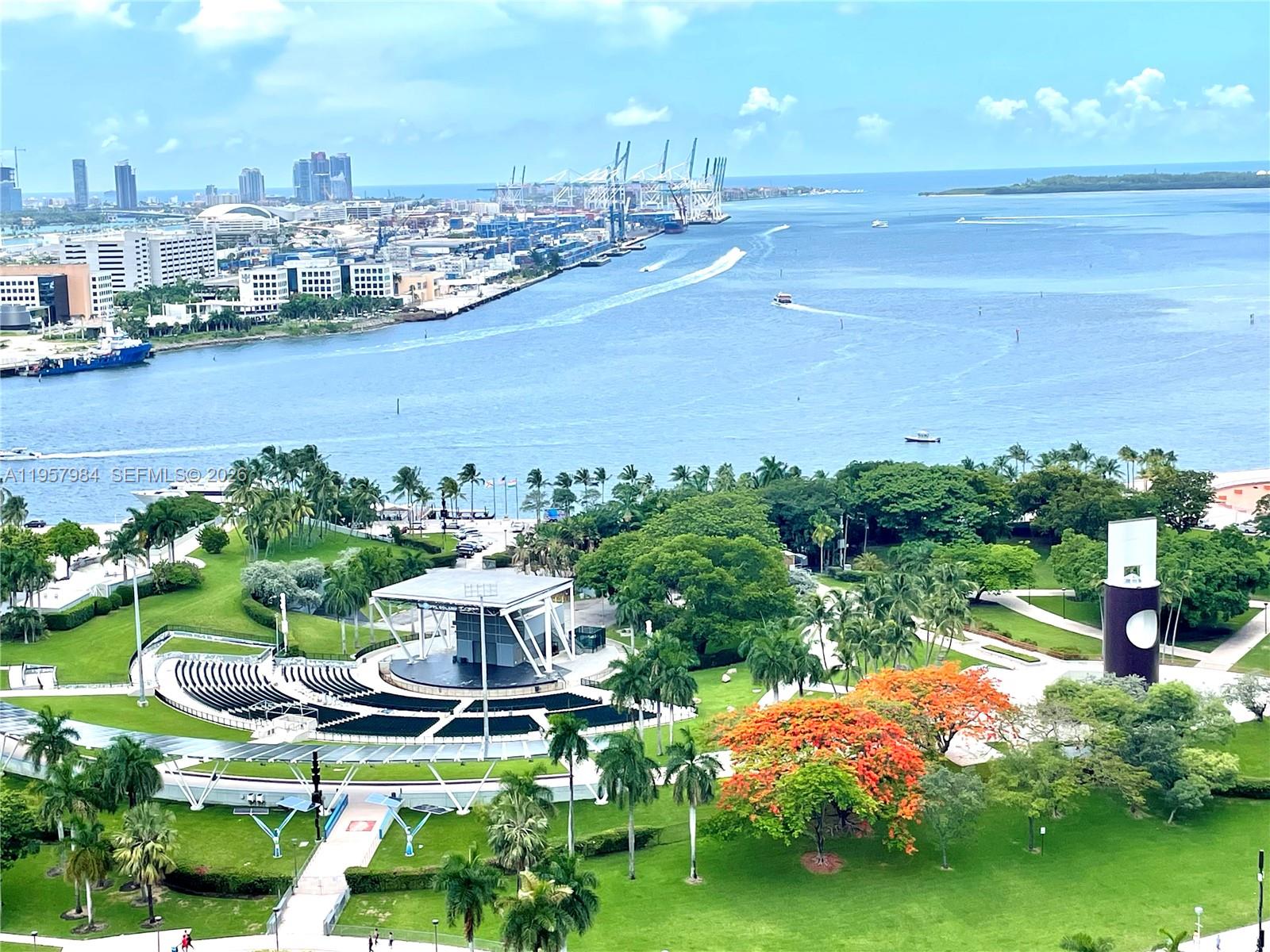 image Vizcayne North3