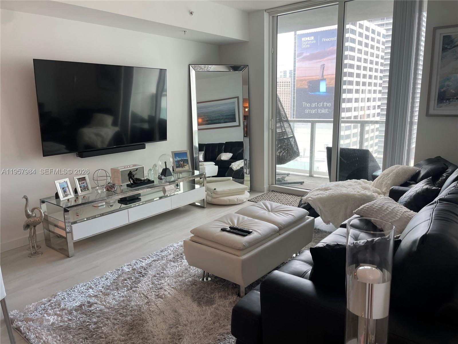 image Vizcayne North5