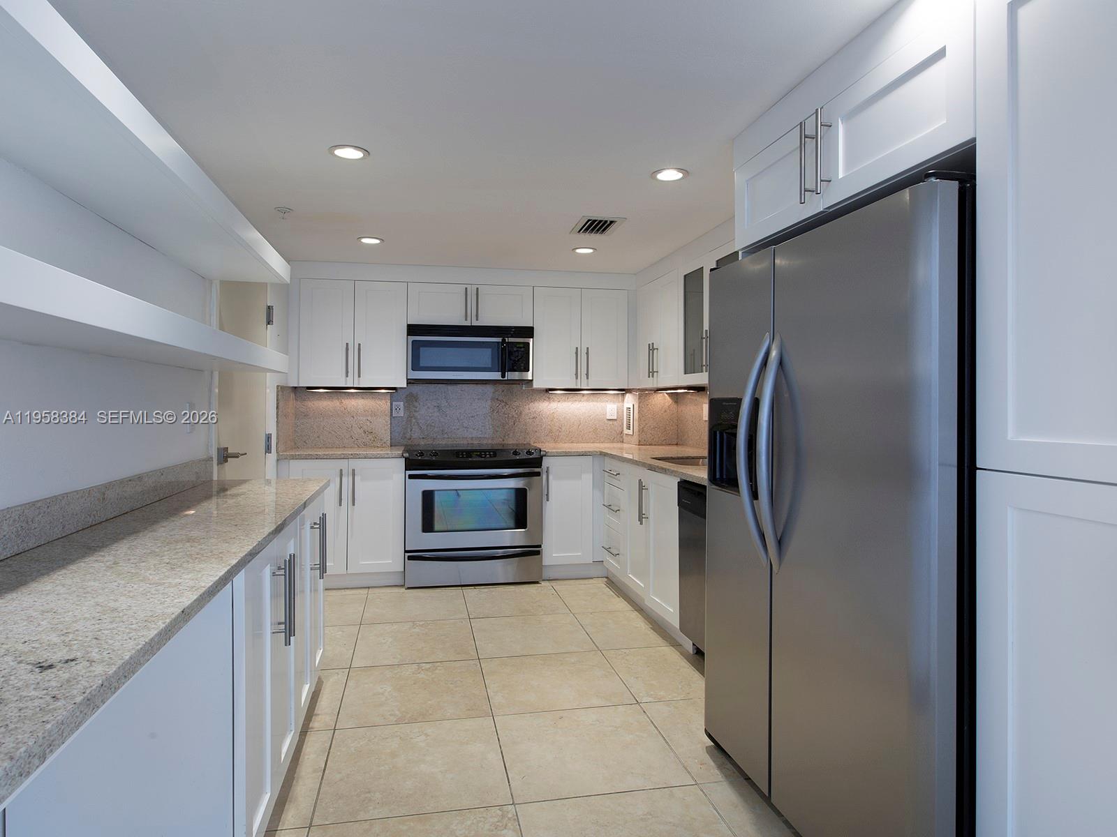 90 Edgewater Dr #1206 Coral Gables, FL 33133