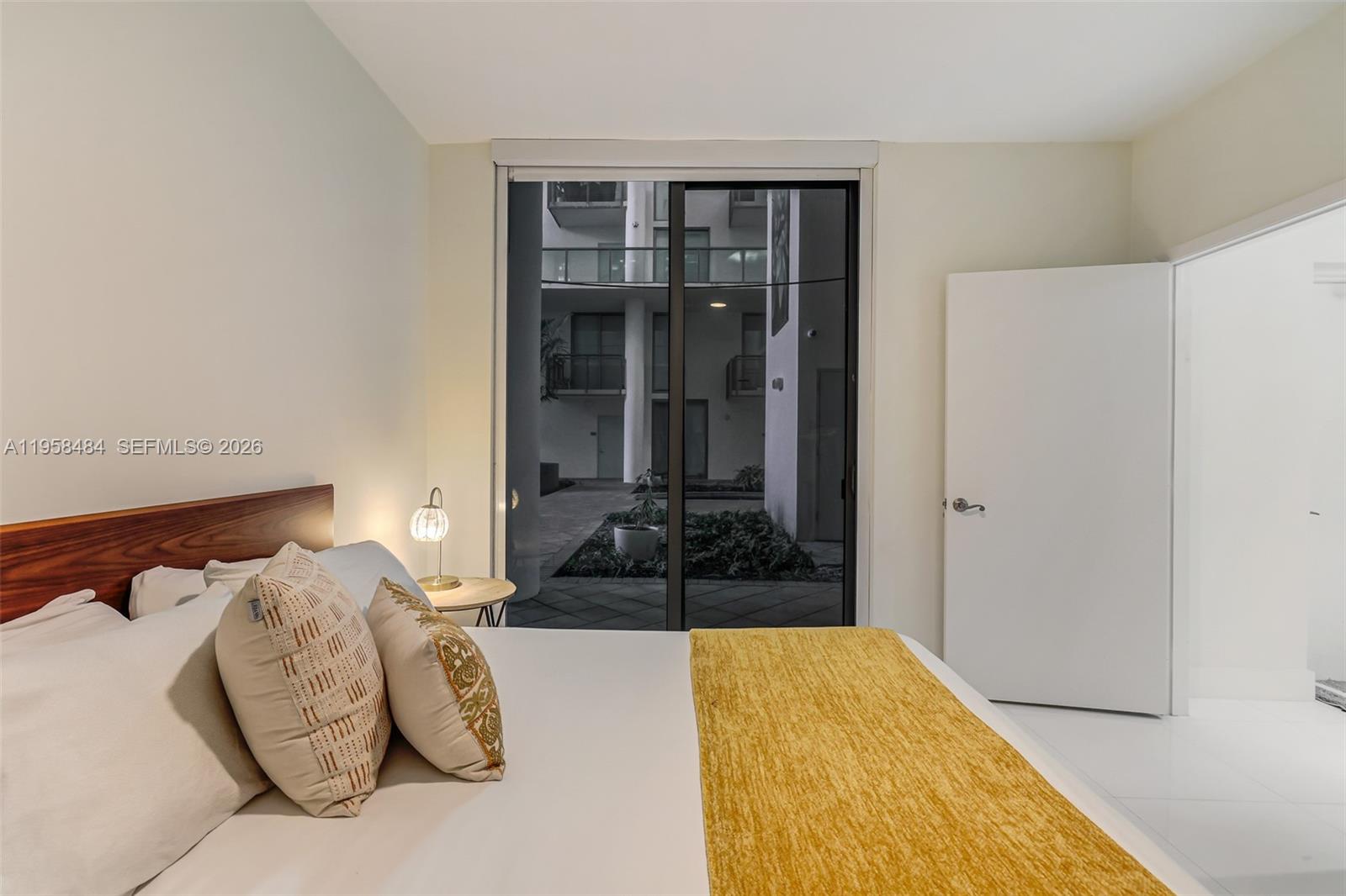 6000 Collins Ave #112 Miami Beach, FL 33140