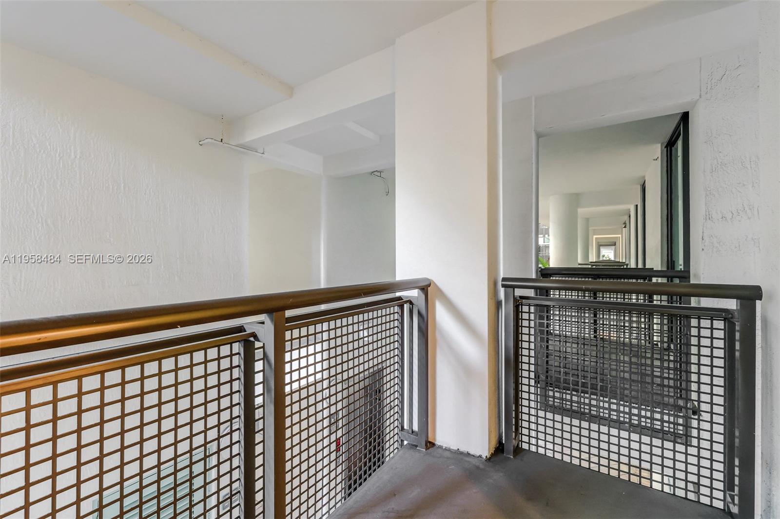 6000 Collins Ave #112 Miami Beach, FL 33140