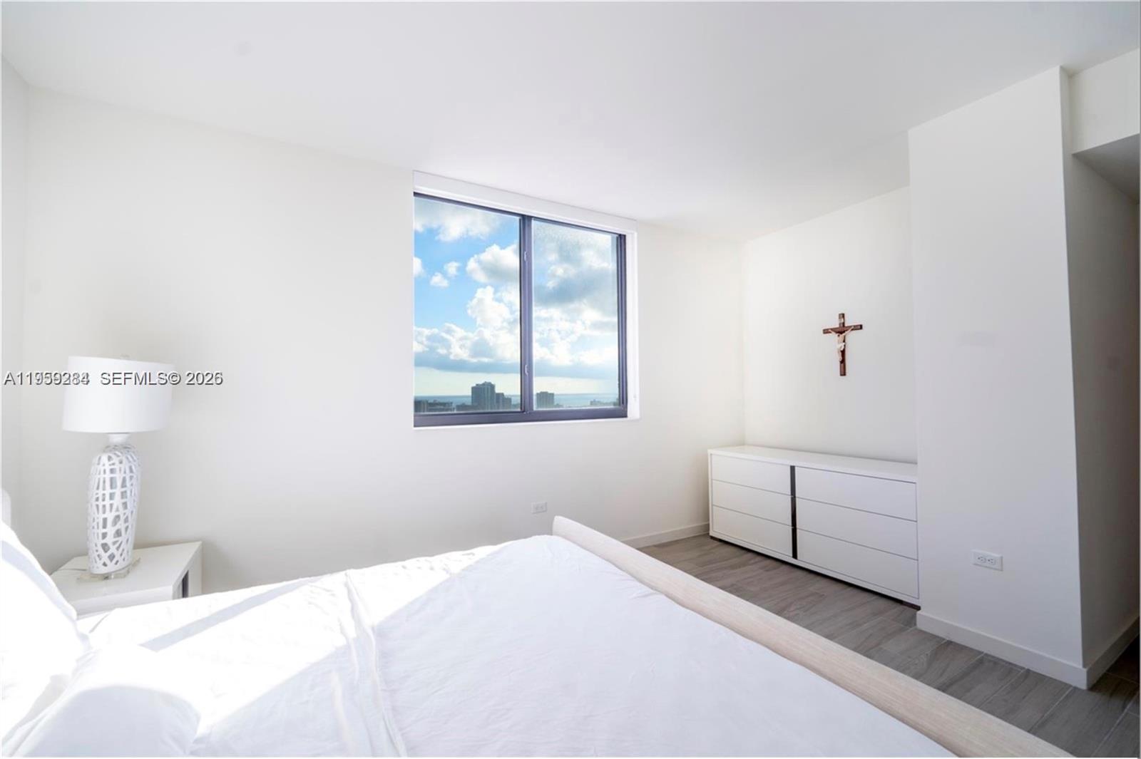 image Nine at Mary Brickell Village15