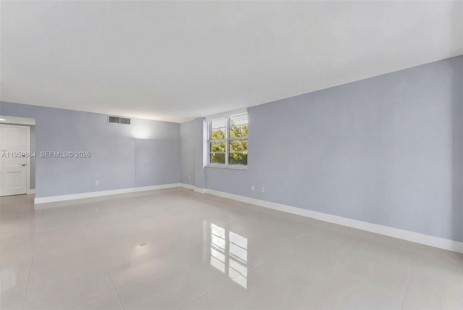 9500 W Bay Hbr Dr #2H Bay Harbor Islands, FL 33154