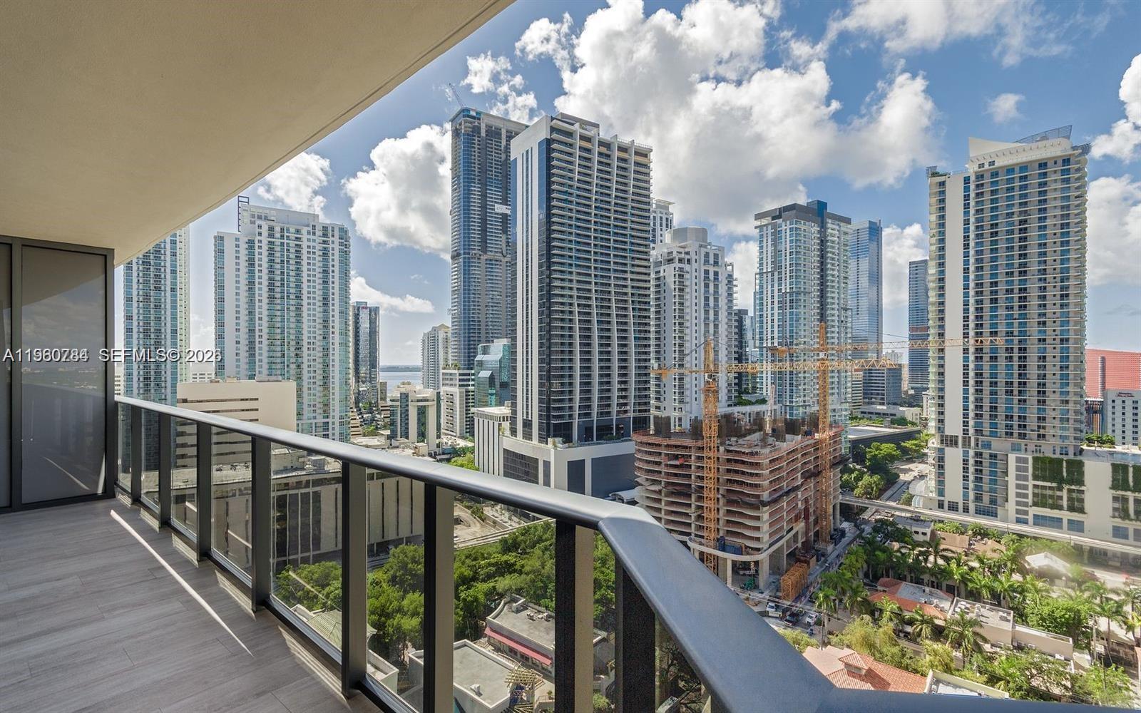 image Brickell Heights East11