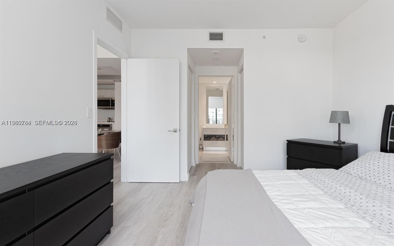 image Brickell Heights East6